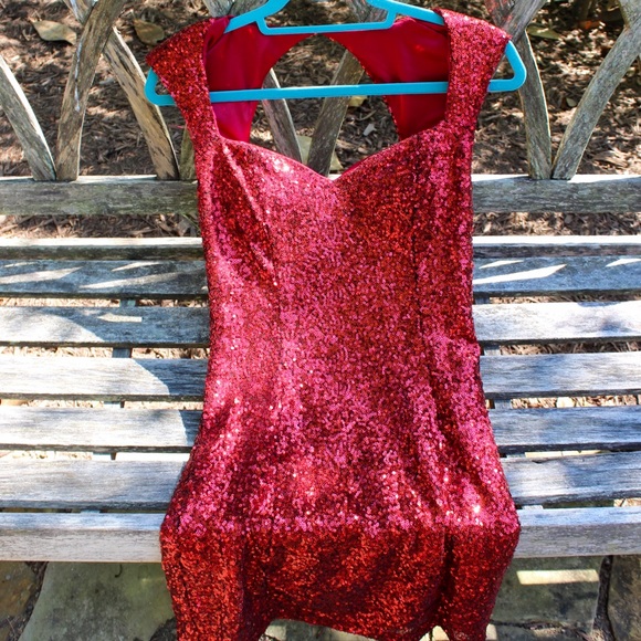 Guess Dresses & Skirts - Bombshell GUESS Claudia Sequin Red Body Con Dress